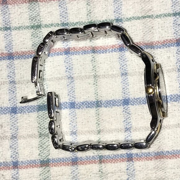 ESQ Esquire Swiss Quartz Watch – Nonworking, For Parts Only - Picture 6 of 6